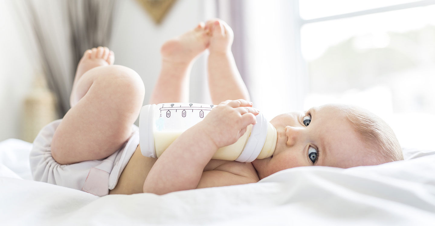 How to safely clean your baby’s bottle