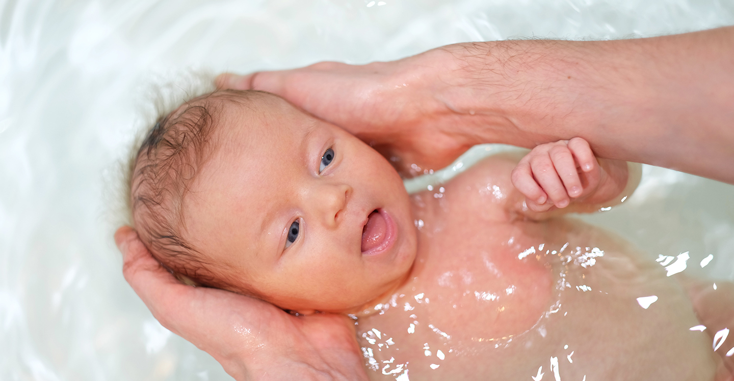 Bathing your newborn