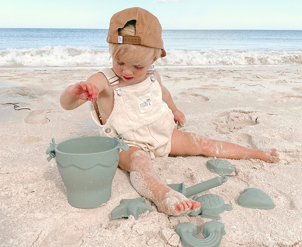Sand and water hotsell table baby bunting