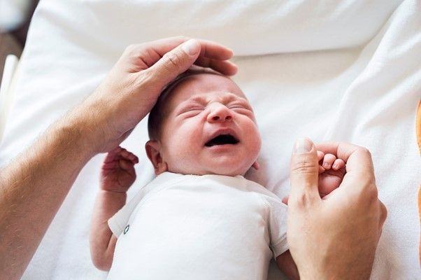 Interpreting Your Baby's Body Language