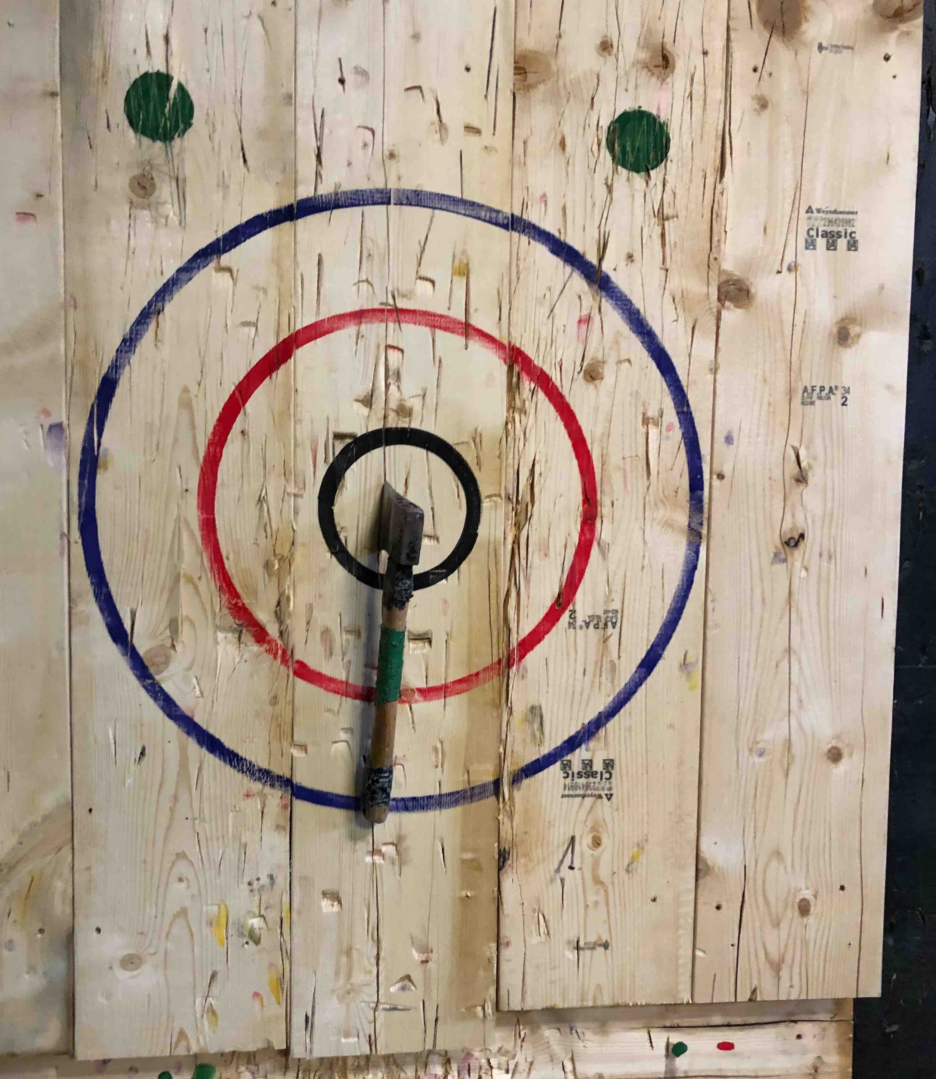 axe_throwing.jpg