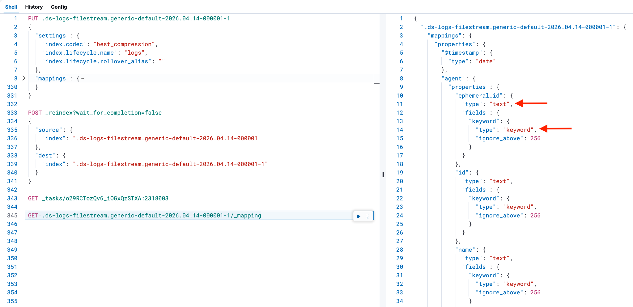 Code-Editor mit geteiltem Bildschirm, der Elasticsearch-Befehle auf der linken Seite und Index-Mappings auf der rechten Seite zeigt. Ein Pfeil zeigt auf den Text-Feldtyp in dem Mapping und ein weiterer Pfeil zeigt auf den Unterfeldtyp des Keywords.