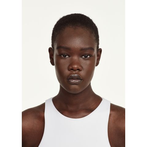 Model after use Match Perfection Foundation Shade 605