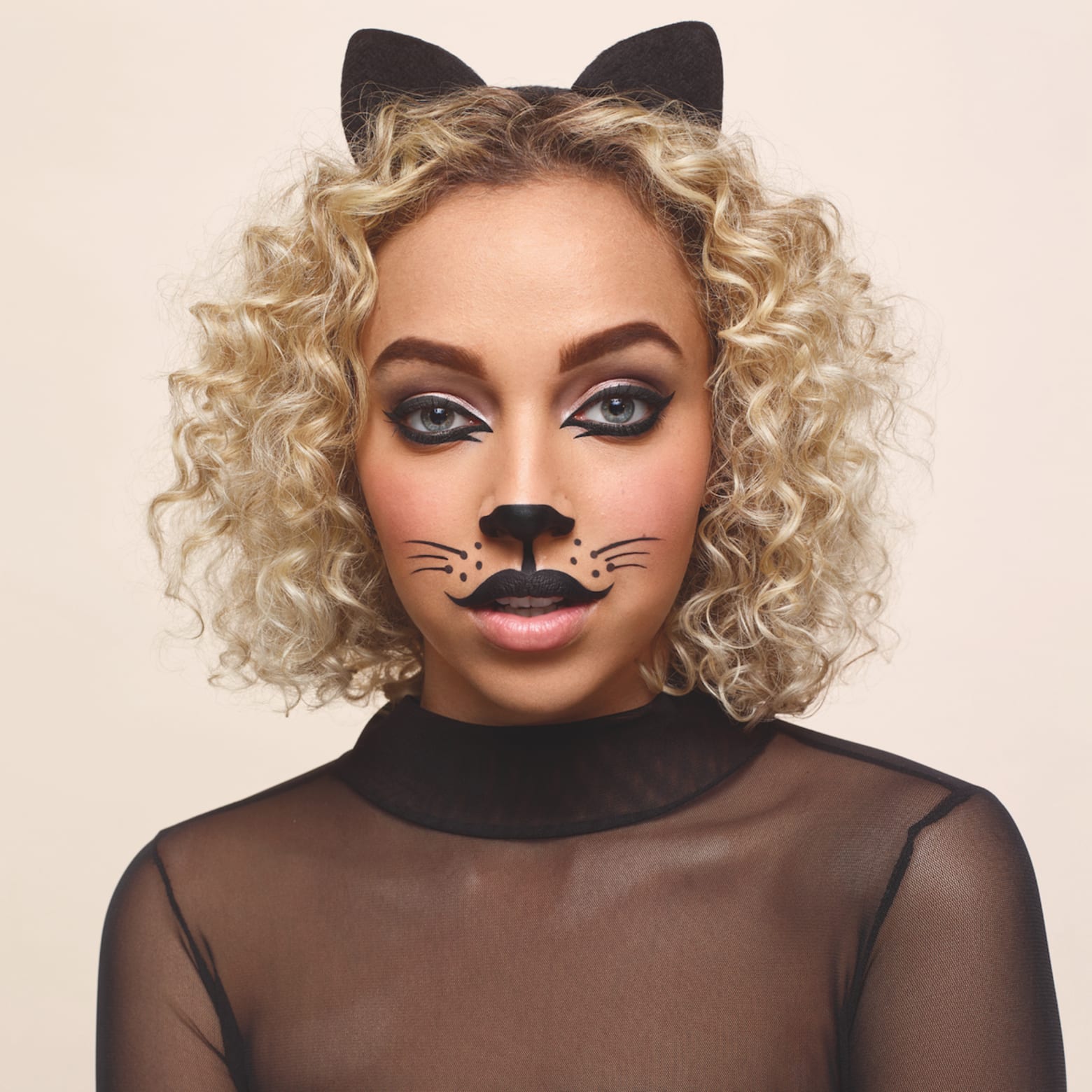 Halloween Cat Makeup Look is Easy | Rimmel