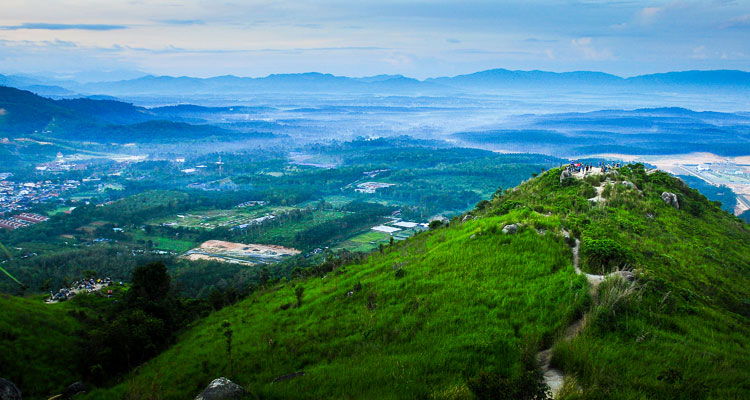 Broga_Hill_in_Semenyih.jpg