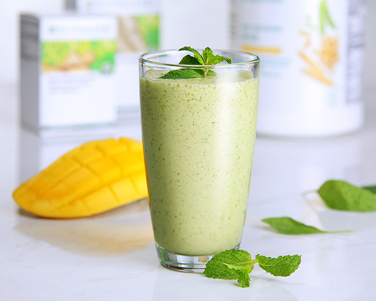 GUTPROtein Mango Yoghurt Mint Smoothie.jpg