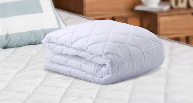 Dreamland Chiromax Wellness Headboard Divan Set GWP Dreamland Fitted Mattress Protector 