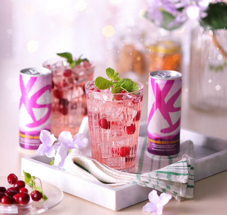 Merry_Berry_with_XS_Energy_Drink_Cranberry_Grape.jpg
