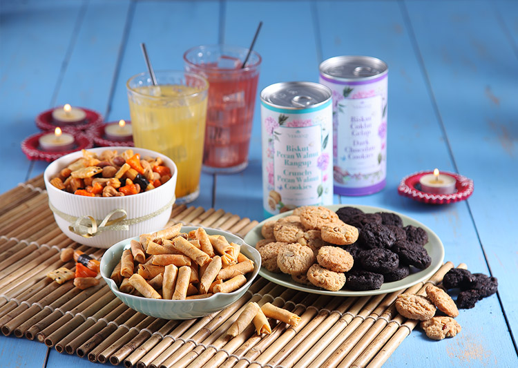 Indulge in Deepavali snacks and cookies from Amway.jpg