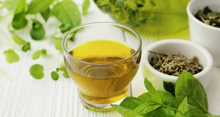 7 Amazing Benefits of Green Tea 