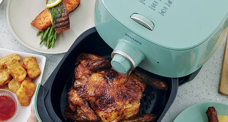 Make delicious food with the Philips Airfryer. 