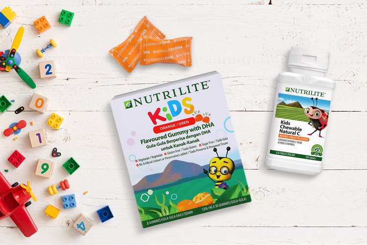 Nutrilite Kids Flavoured Gummy with DHA and Chewable Natural C