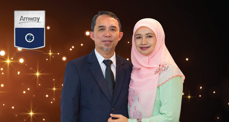 Sapphire Azlinda Ashari & Mohd Hamzah.jpg