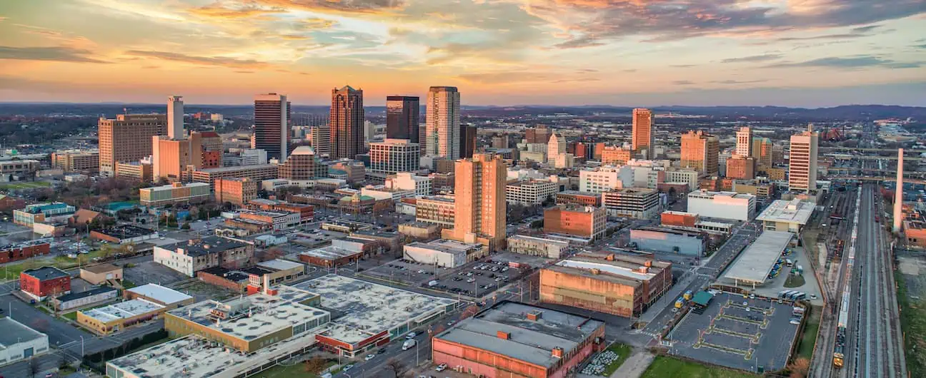 A view of the Birmingham, AL skyline at sunset