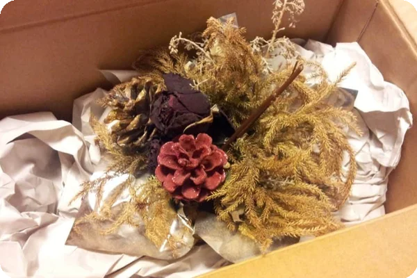 Packing a Dimensional Dried Flower Arrangement