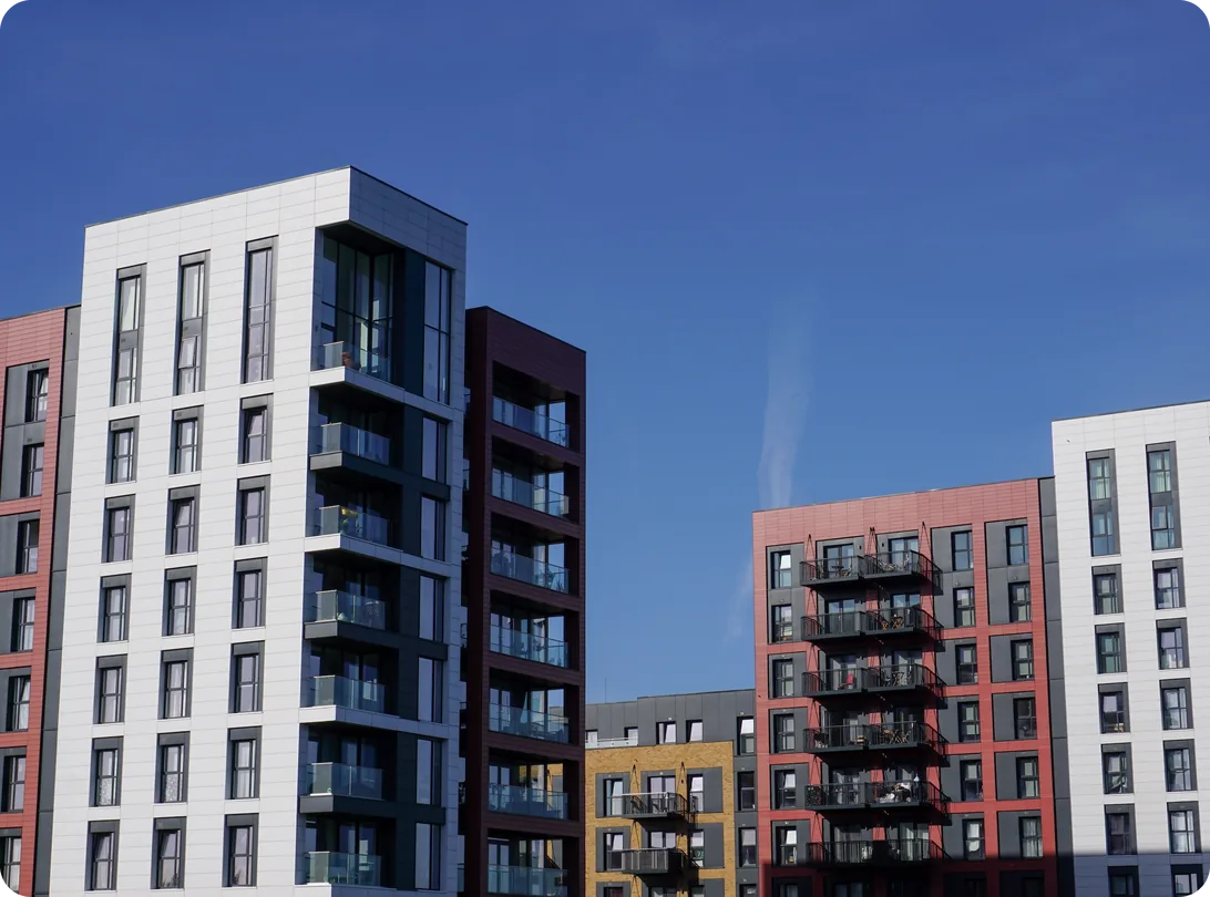 Moving Into a High-Rise Apartment: How to Plan Around the Elevator