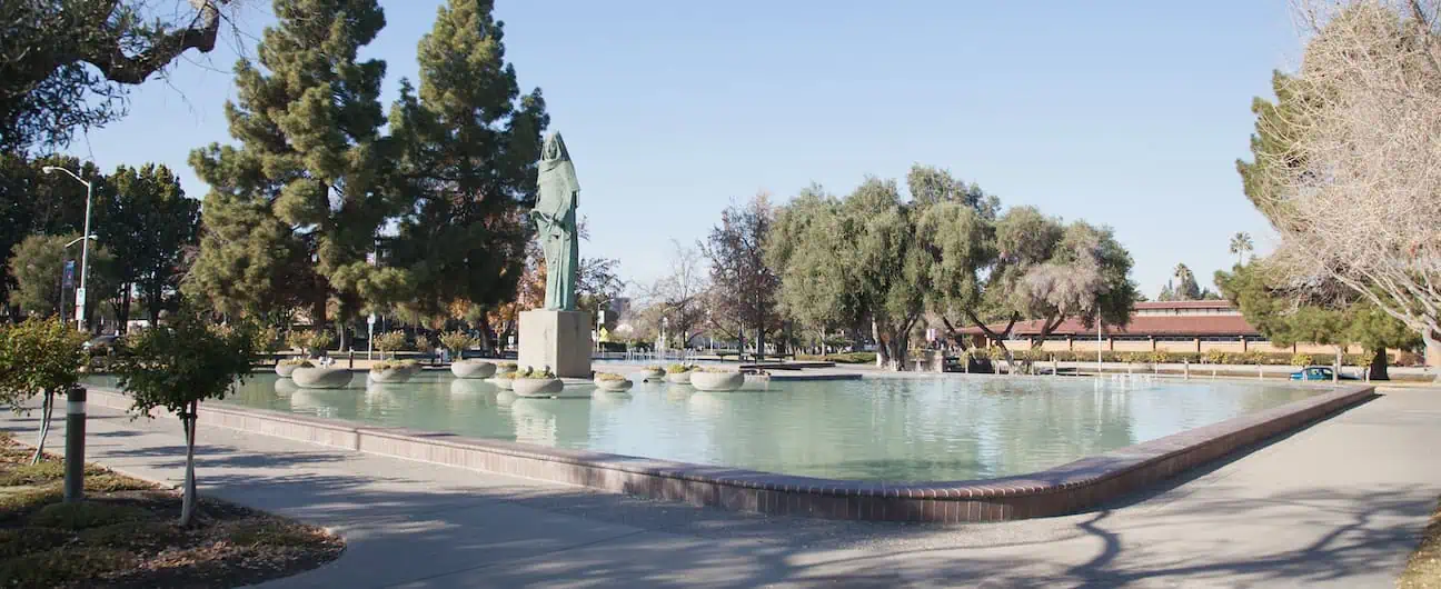 A view of a fountain in a Santa Clara, CA park