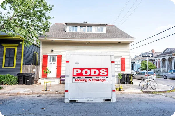 college moving pod