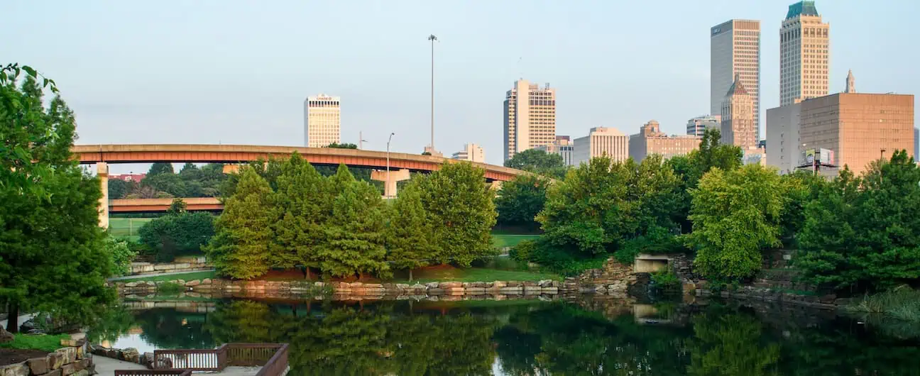 A view of Tulsa, OK's downtown skyline from Veterans Park