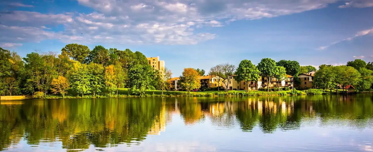 A view of lakeside homes in Columbia, MD