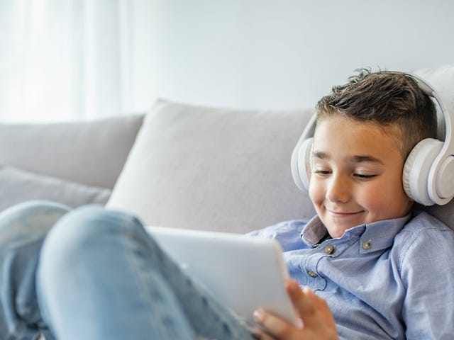 Online individualni jezikovni tečaji za otroke in najstnike.