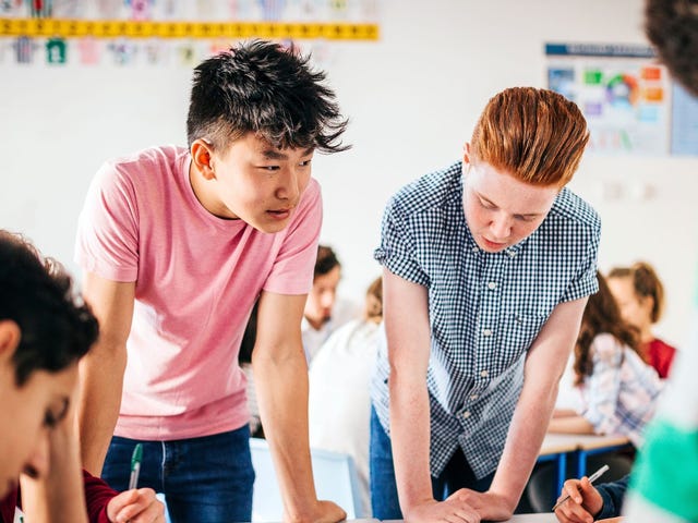 Učenje jezika za otroke in najstnike.