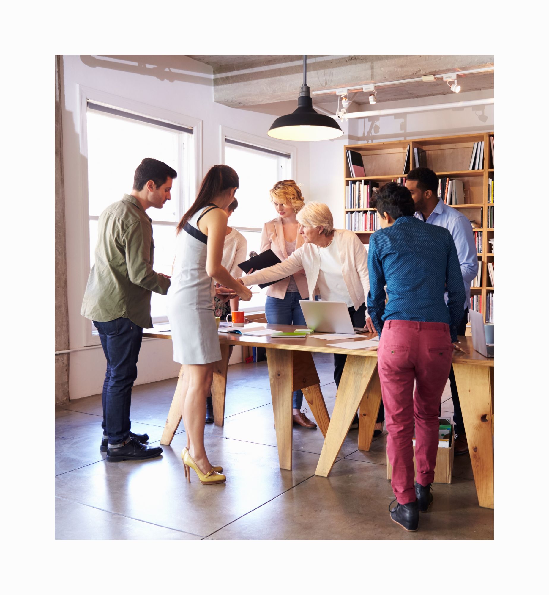 Kulturno svetovanje in učenje jezika za podjetja.