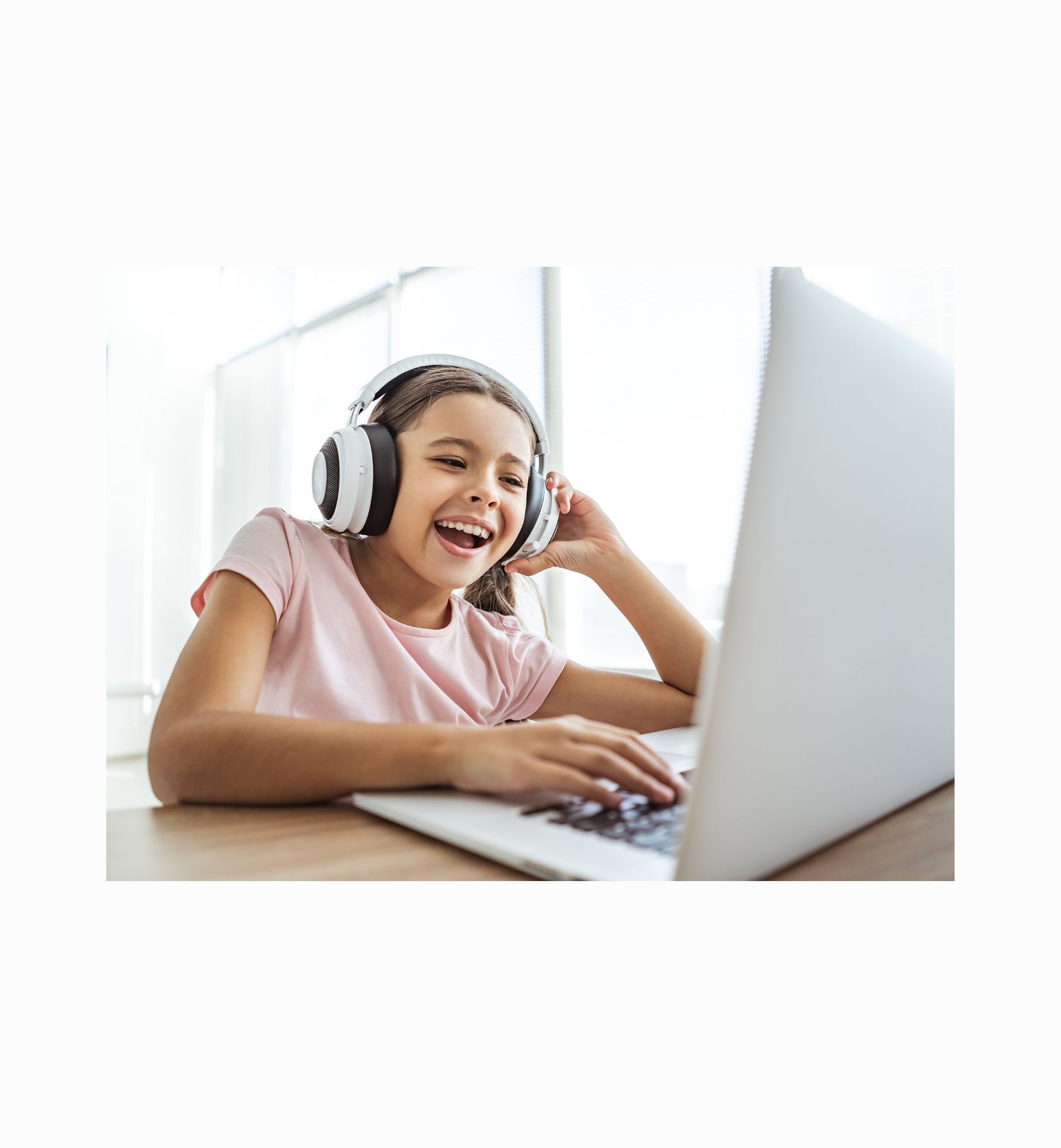 Online individualni jezikovni tečaji za otroke in najstnike.