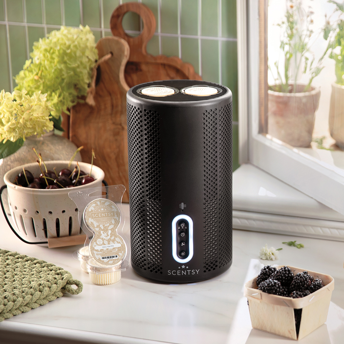 Scentsy Air Purifier with HEPA filter and fragrance pods