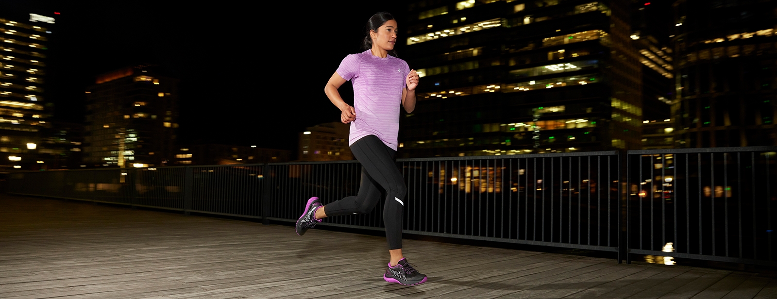 women running in the city