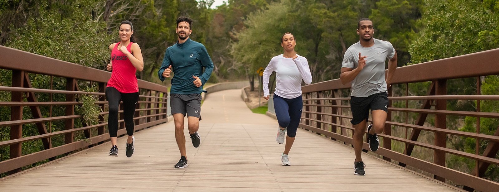 group of people running