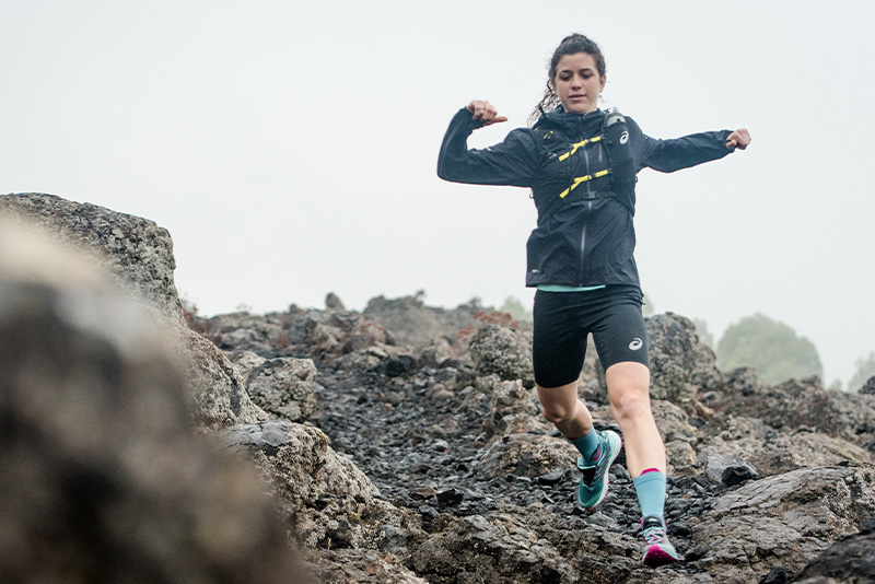 women running on uneven surface