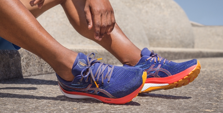 ASICS How to Choose Running Shoes for Wide Feet