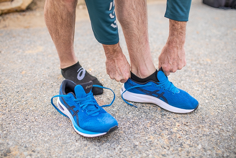 Mens running shoe
