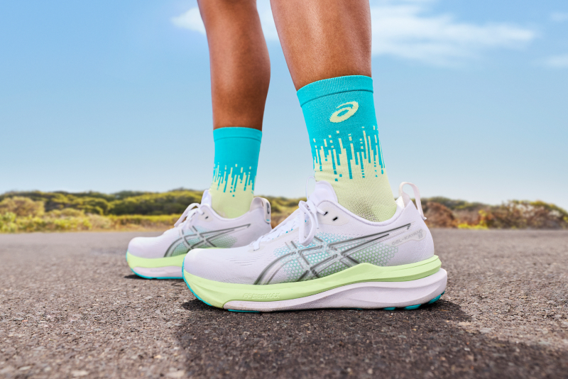 ASICS GEL-KAYANO 33 Shoes