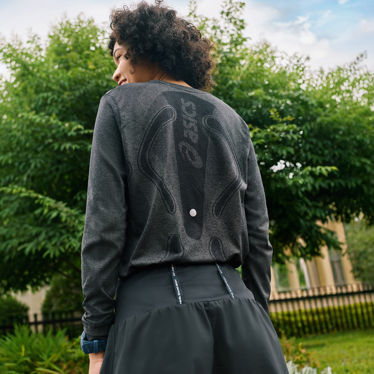 Womens PERFORMANCE APPAREL