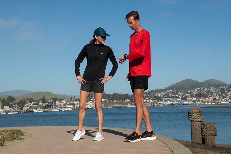 Two people fitness tracking