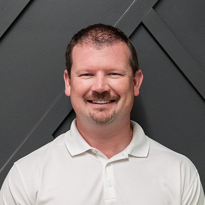 Marti Neill headshot