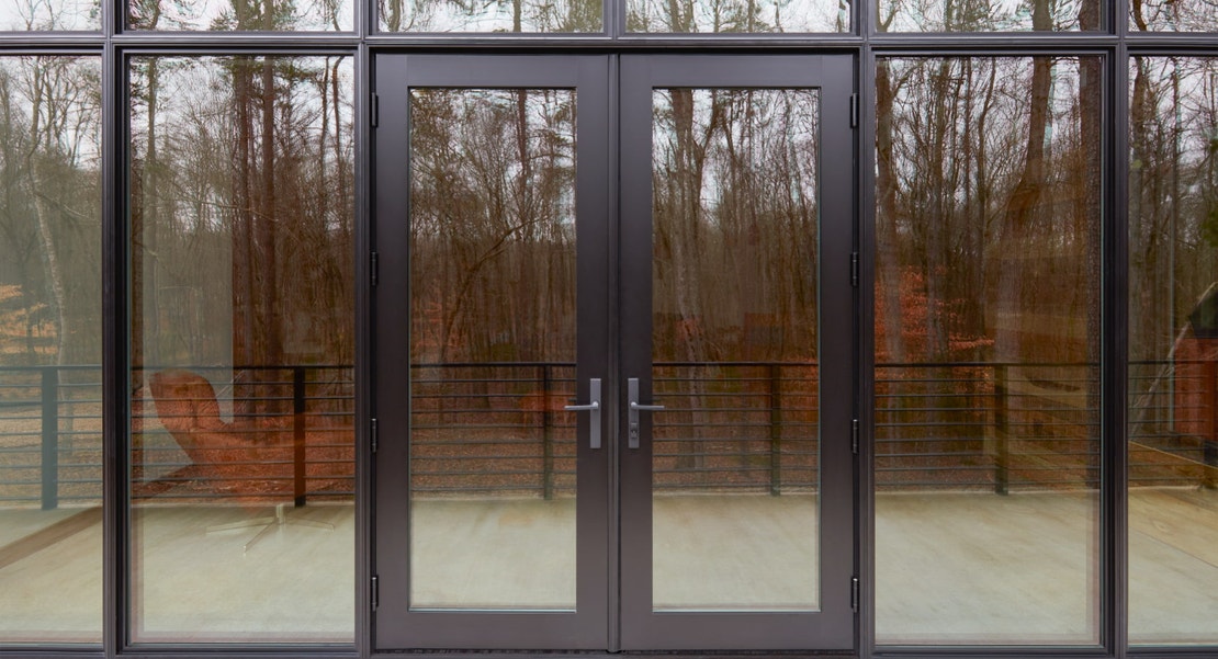 narrow sightlines on reserve contemporary doors