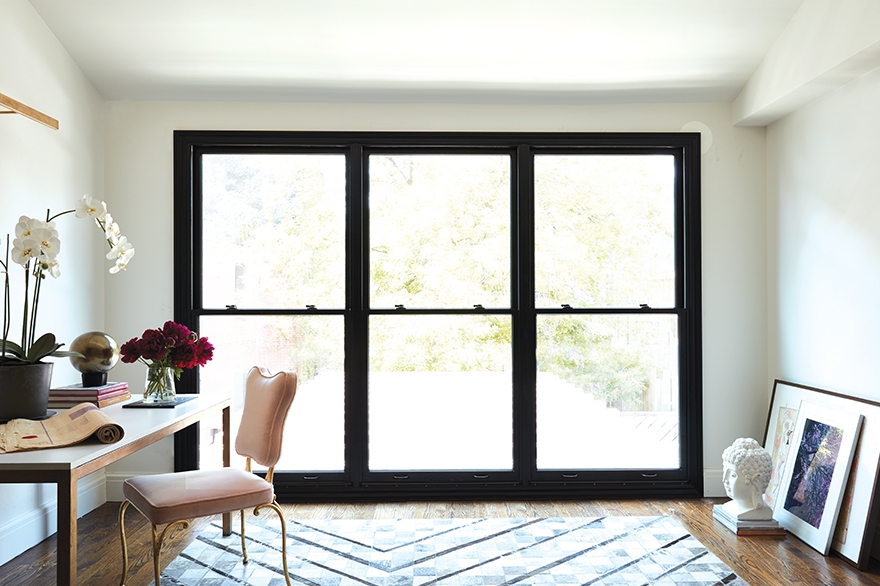 4 Benefits of Choosing Black Window Trim for Your Home