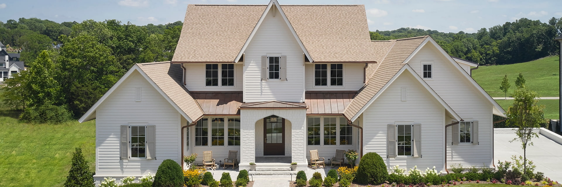 Exterior shot of white home in Kentucky.