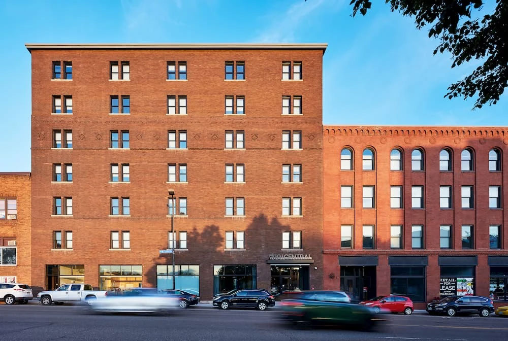 Sideview of a Minneapolis apartment complex with new custom windows.