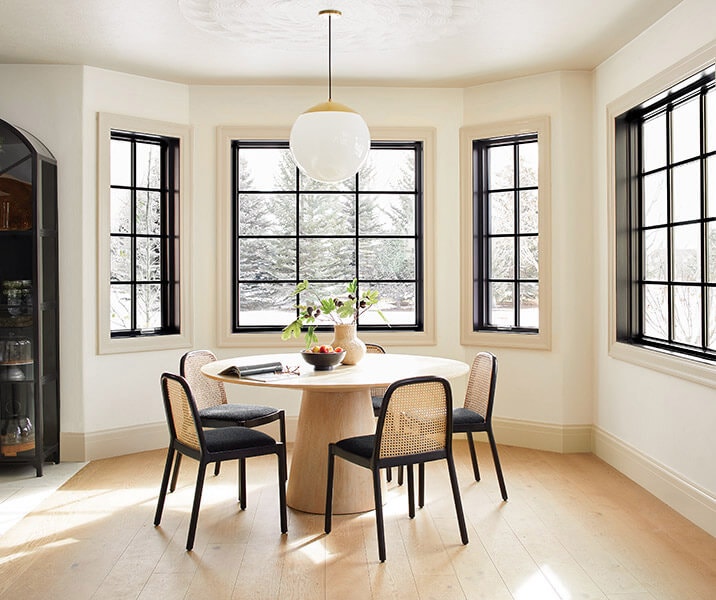 contemporary-wood-windows-dining-room