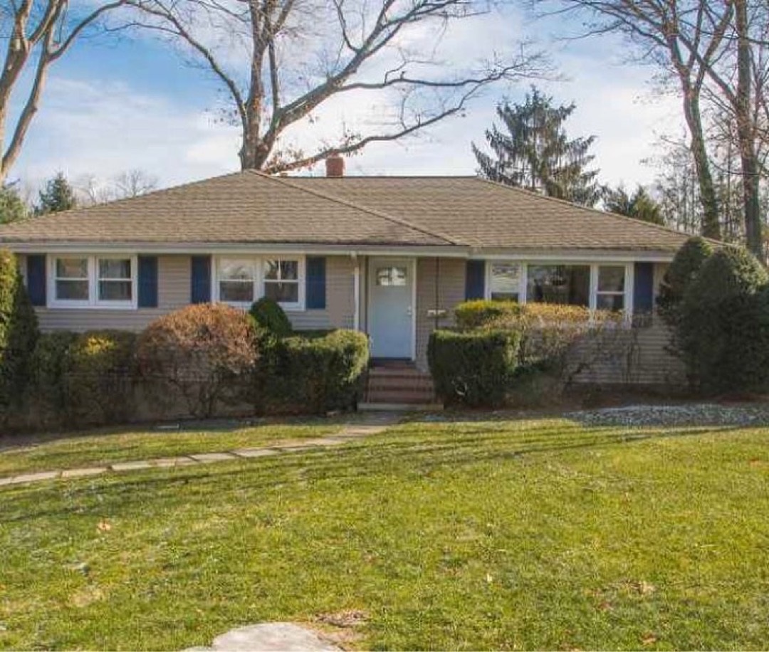 Old ranch home before renovations