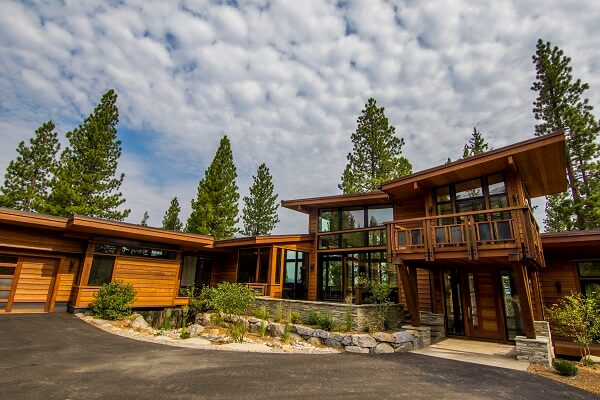 Contemporary Windows & Patio Doors Frame Mountain Home’s Natural Beauty ...