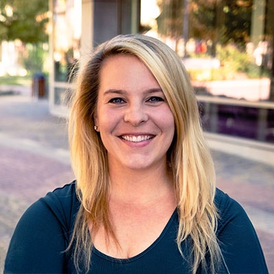 Julia Fortkort headshot