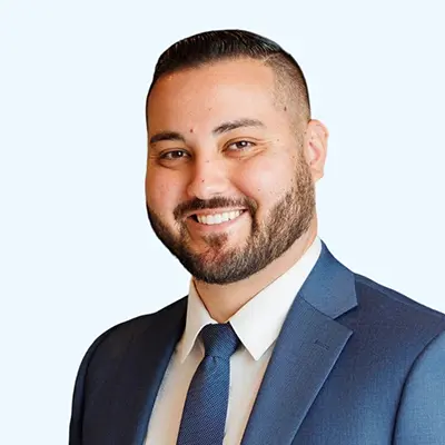 Arvin Avaness headshot
