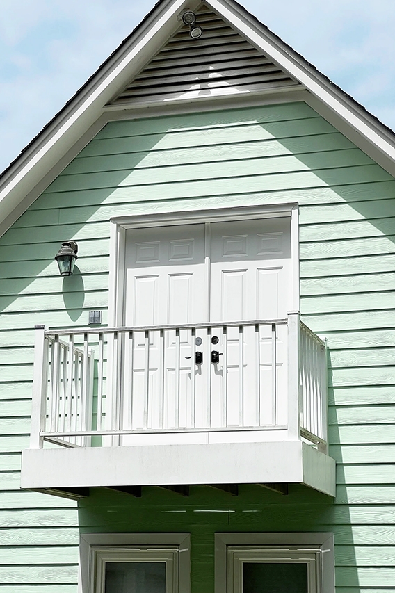 Barhamsville home with new Pella exterior doors. 
