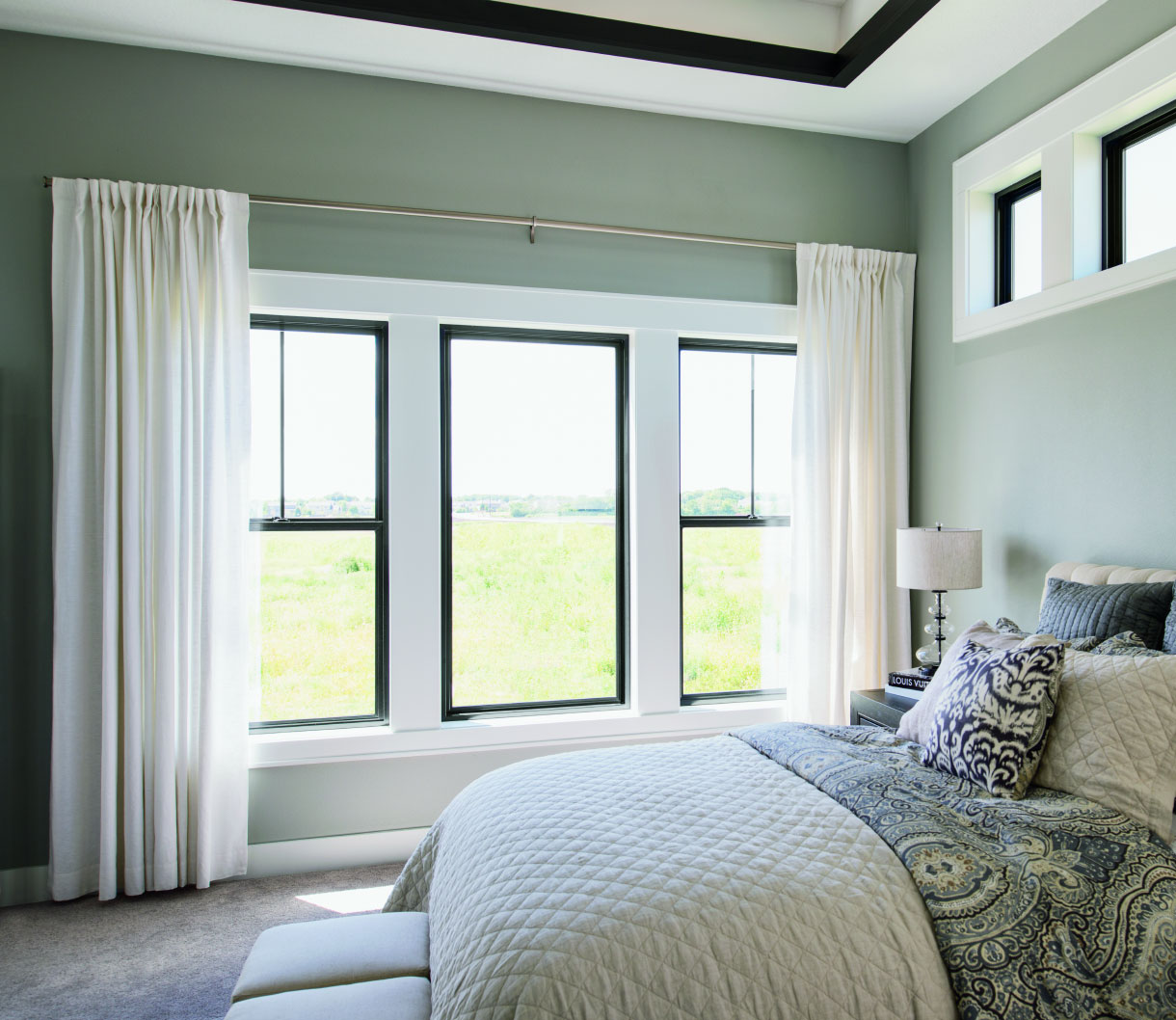 Fiberglass Single-Hung Window from Pella