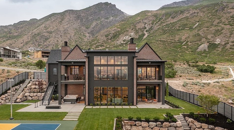 Alpine, Utah contemporary home exterior